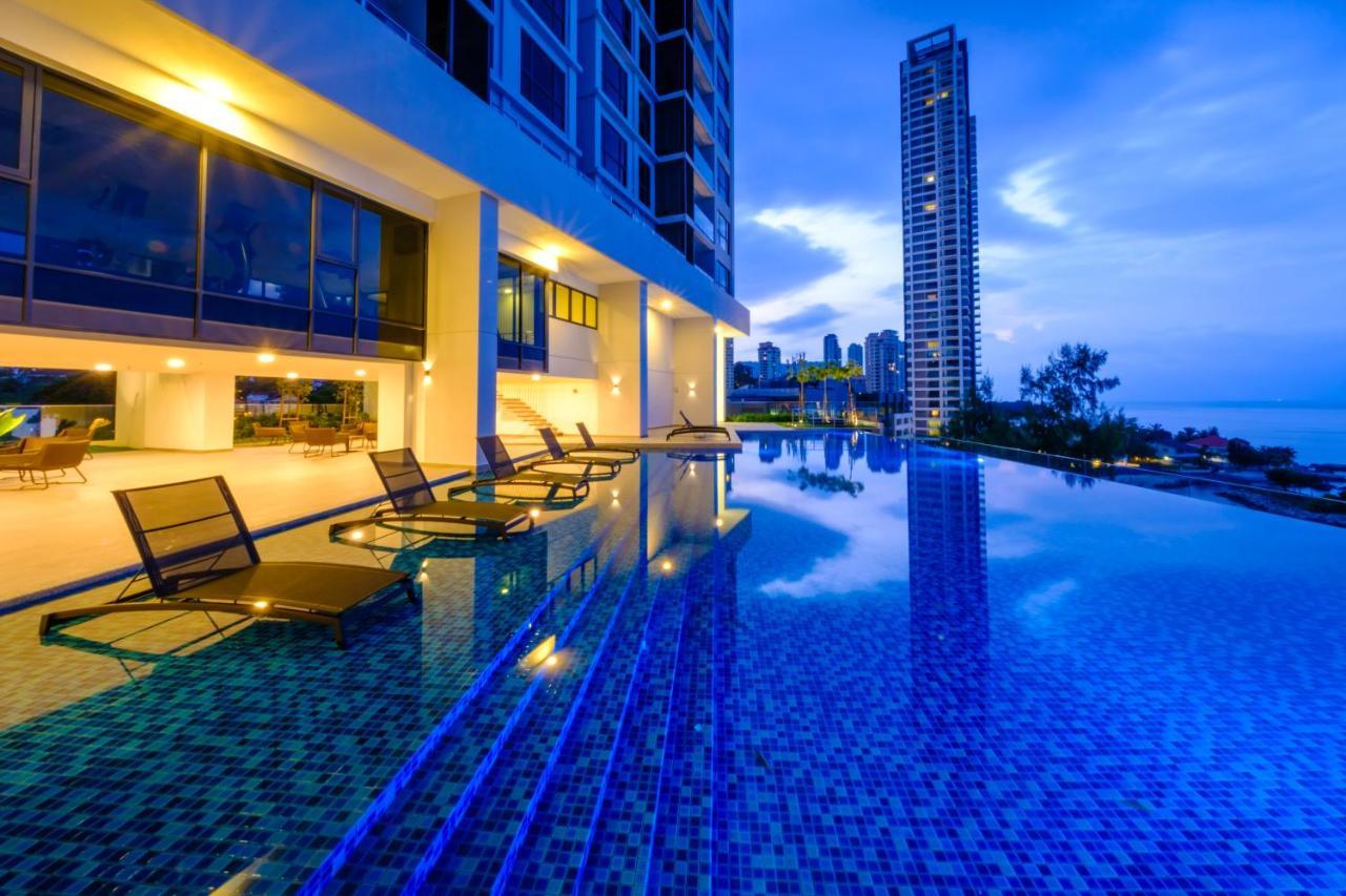 Tanjung Point Residences Tanjung Bungah  Exteriör bild